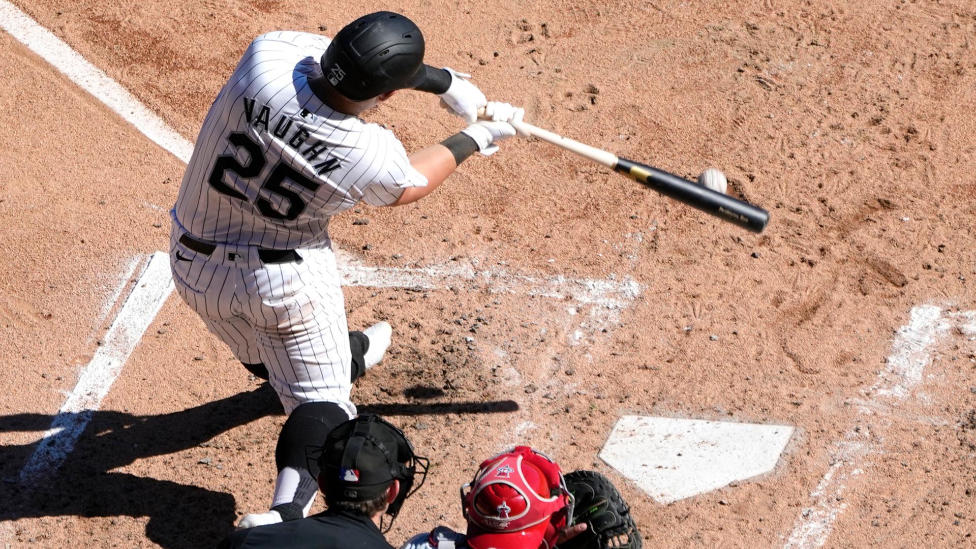 White Sox attempt to evade history, score 7 runs in the 5th inning