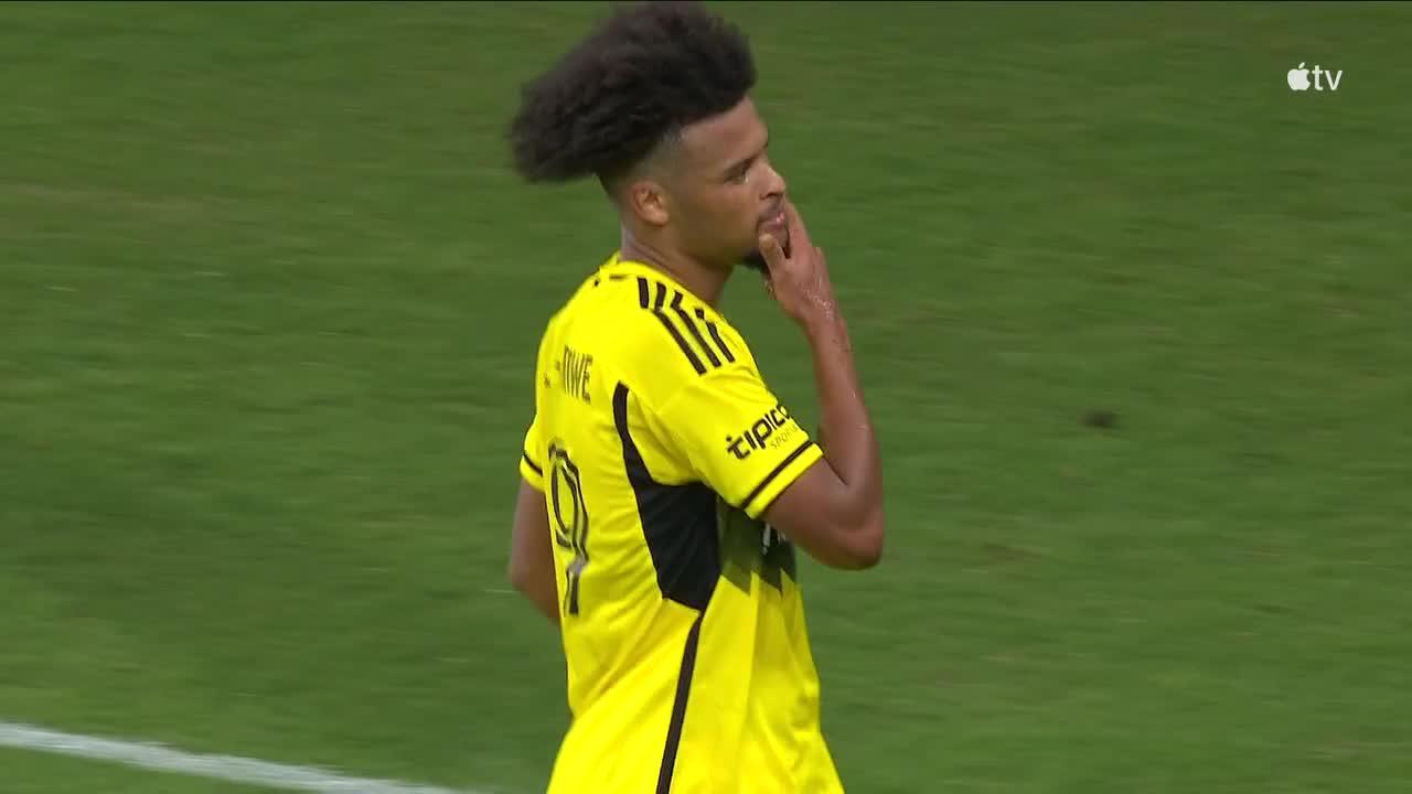 Jacen Russel-Rowe with a Spectacular Goal vs. DC United