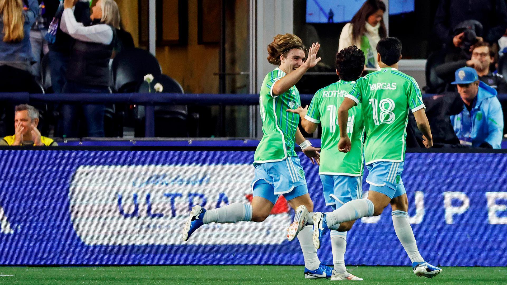 Paul Rothrock curls it home for Sounders