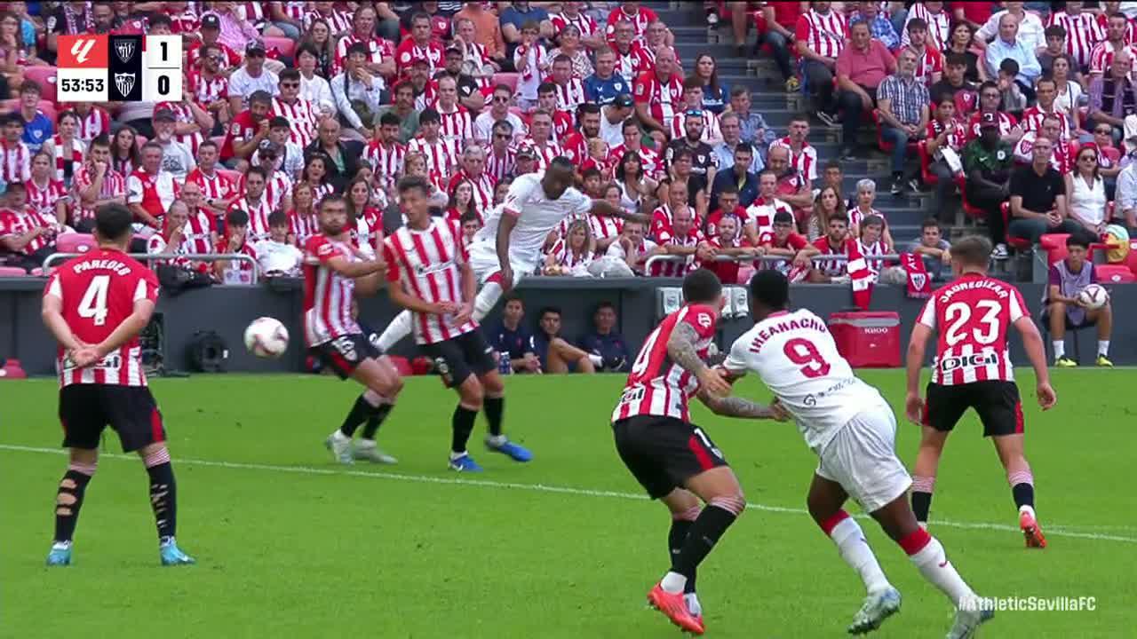 Dodi Lukébakio hits the woodwork