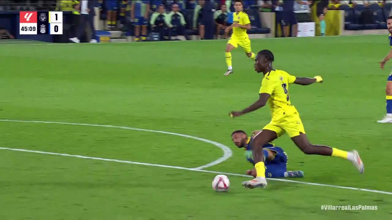 Nicolas Pépé finds the back of the net for Villarreal