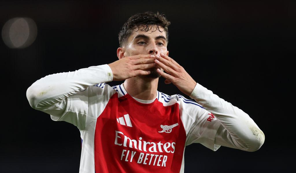 Arsenal impress with confident 2-0 win over PSG
