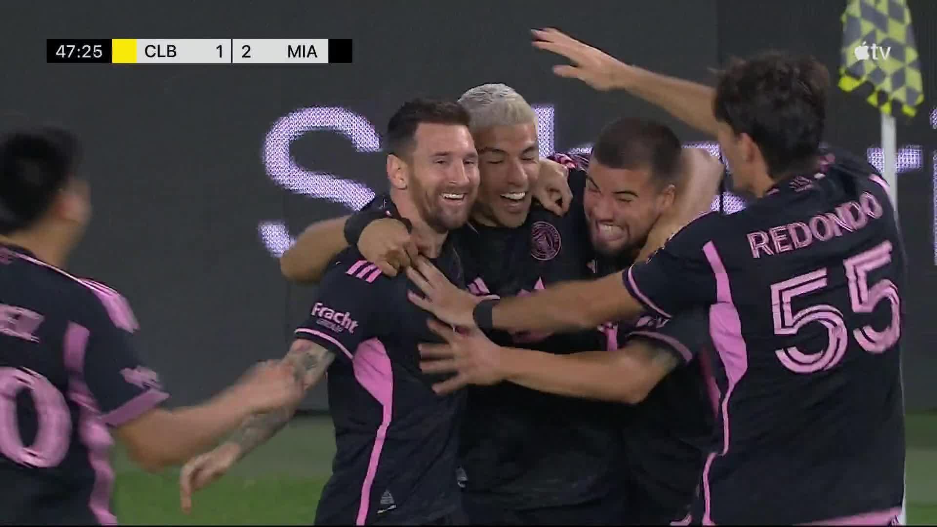 Luis Suarez pounces on goalie error to make it 3-1 Inter Miami