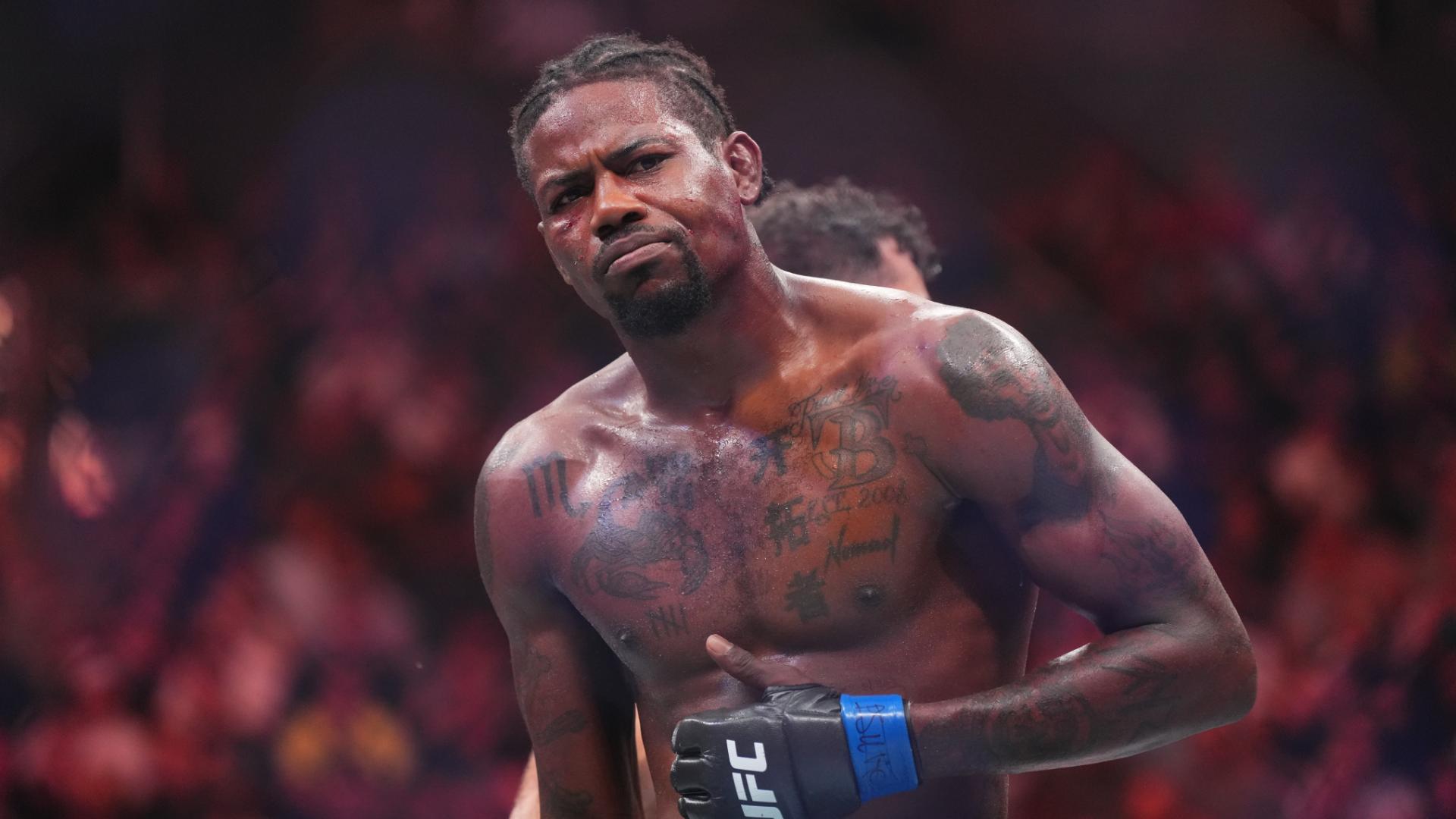Kevin Holland loses bout to Roman Dolidze after exiting with rib injury
