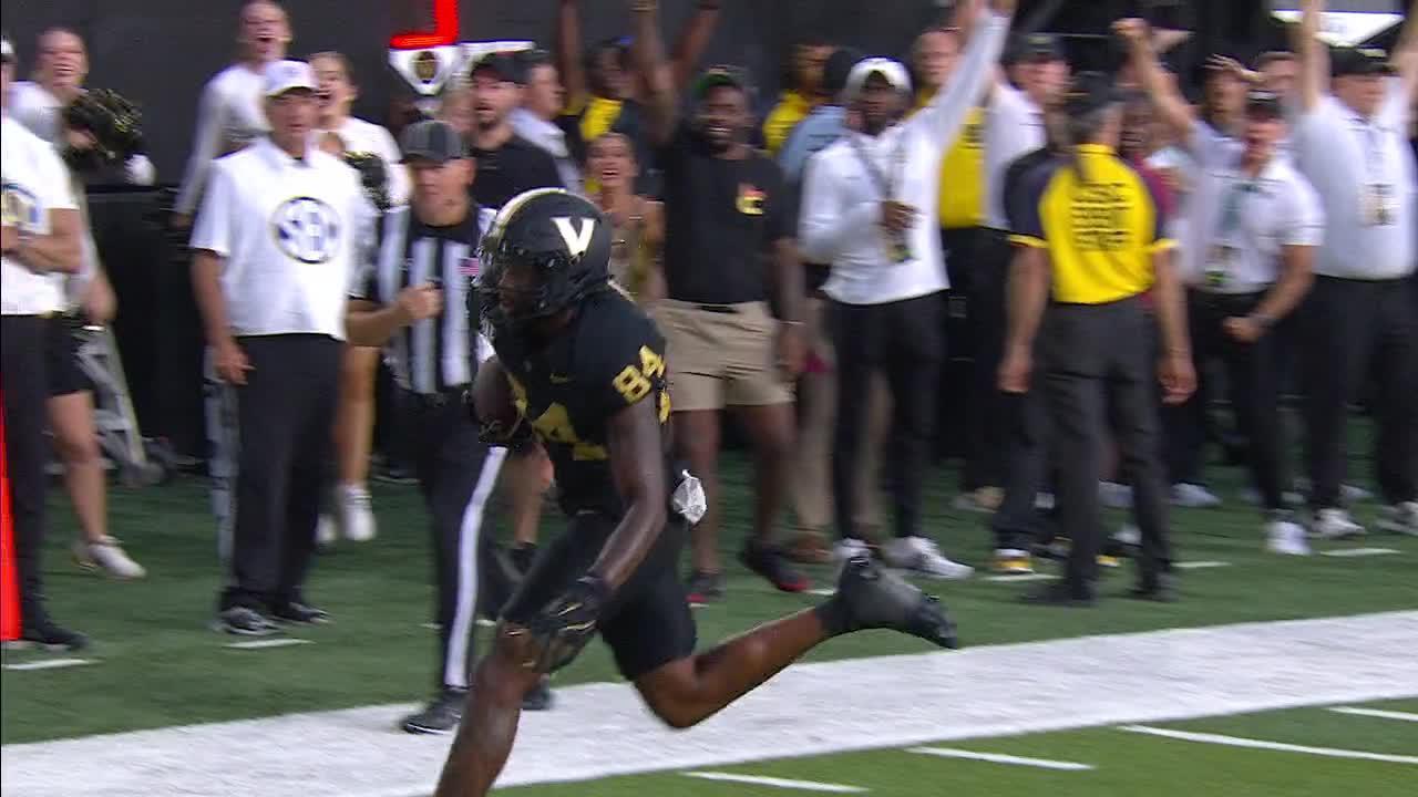 Kamrean Johnson's TD extends Vanderbilt's late lead vs. Bama