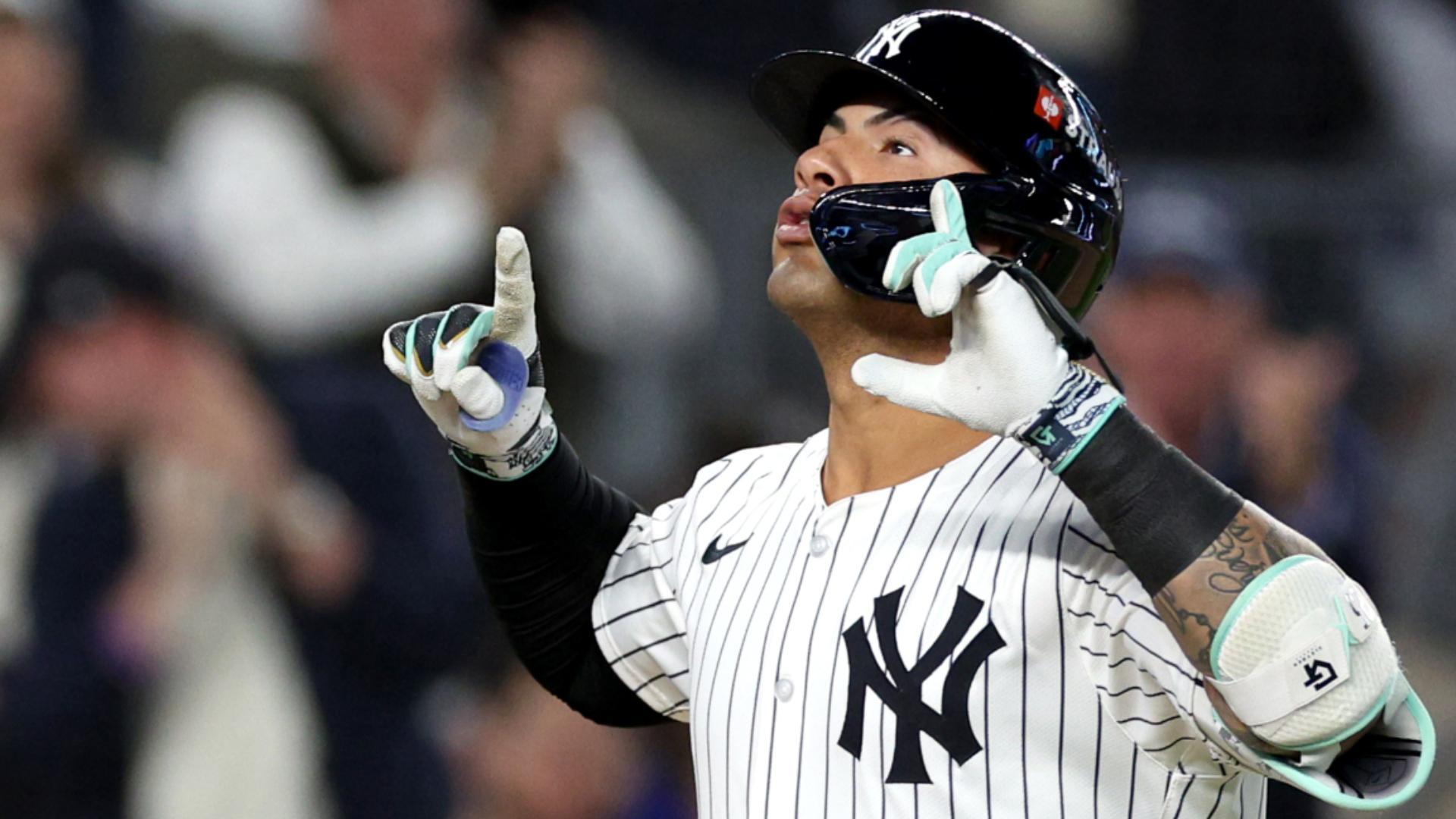 Gleyber Torres goes yard with electric 2-run shot