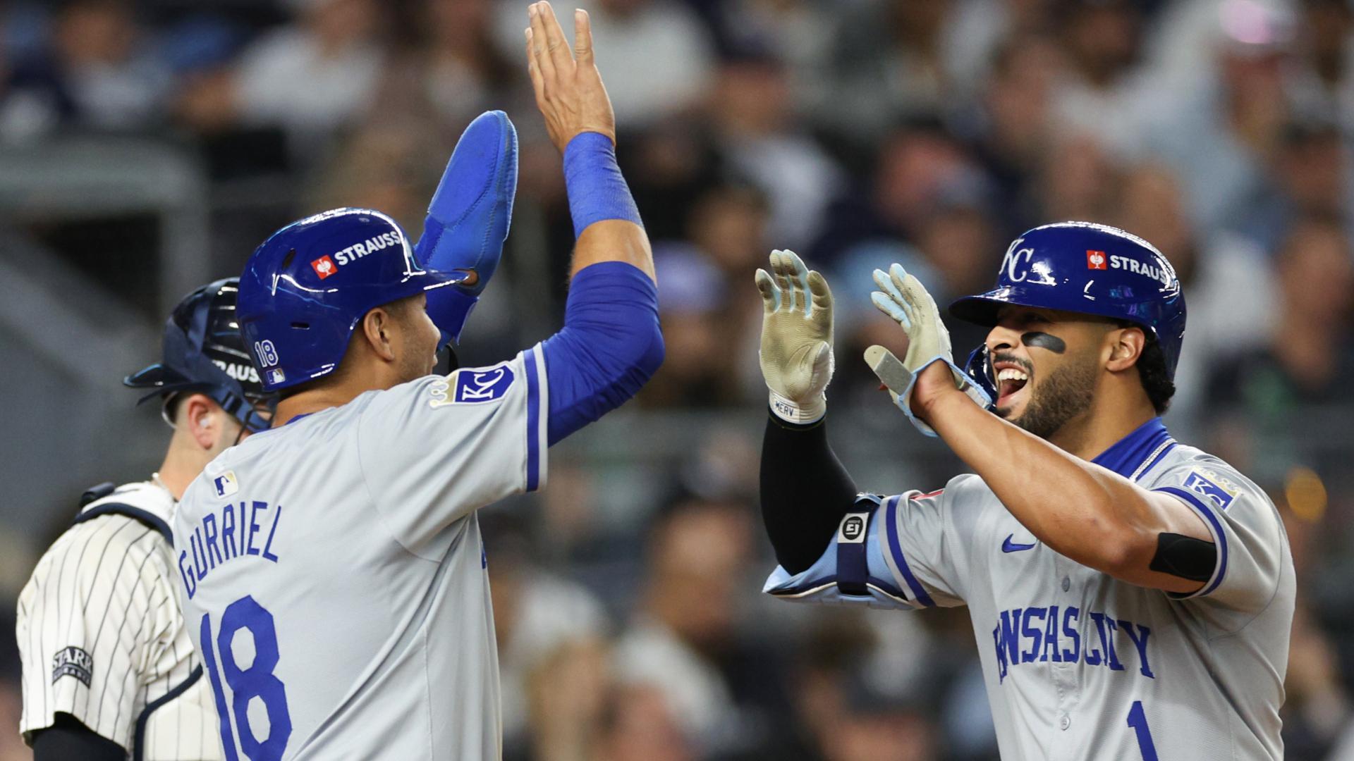 Melendez silences Yankee Stadium with 2-run homer off Cole