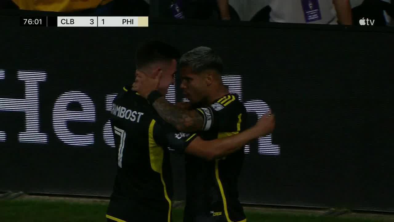 Cucho Hernández scores another header to make it 3-1