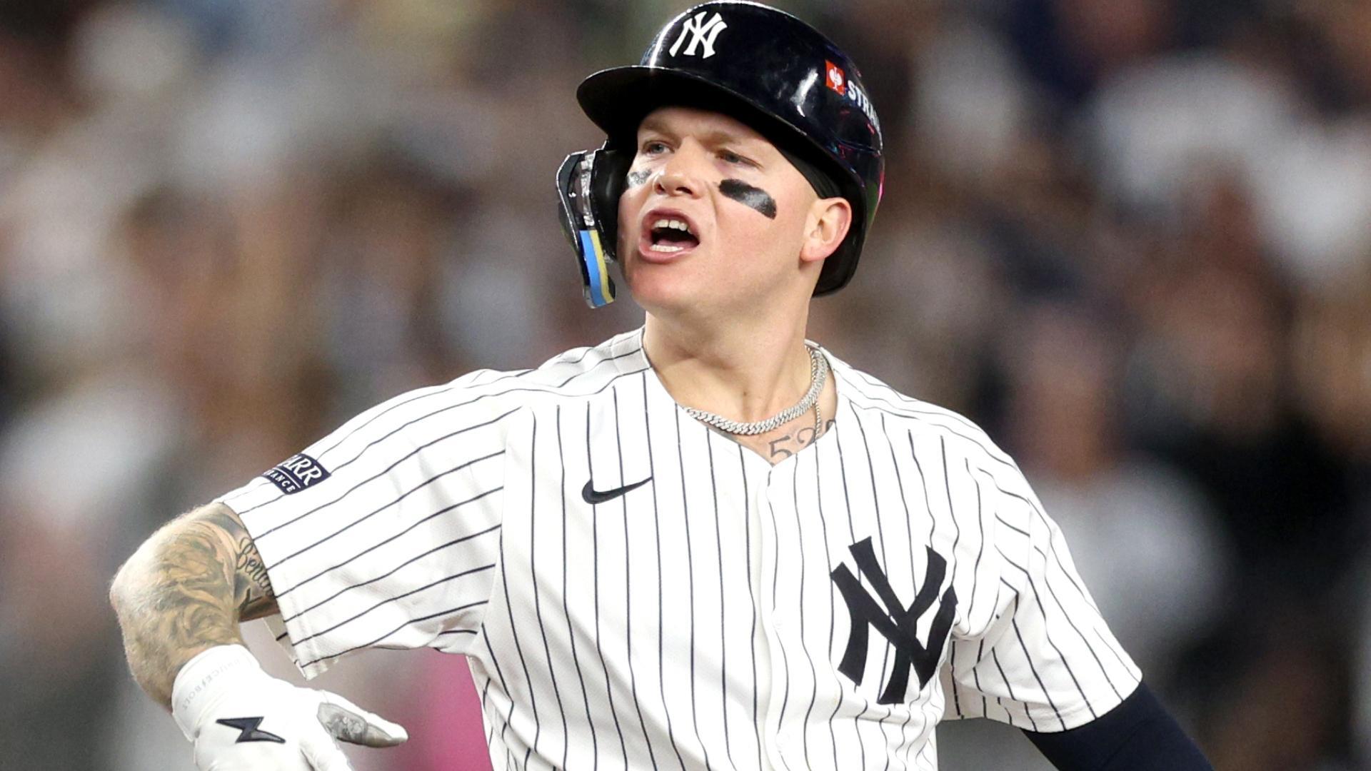 Alex Verdugo hypes up Yankee Stadium after thrilling RBI single