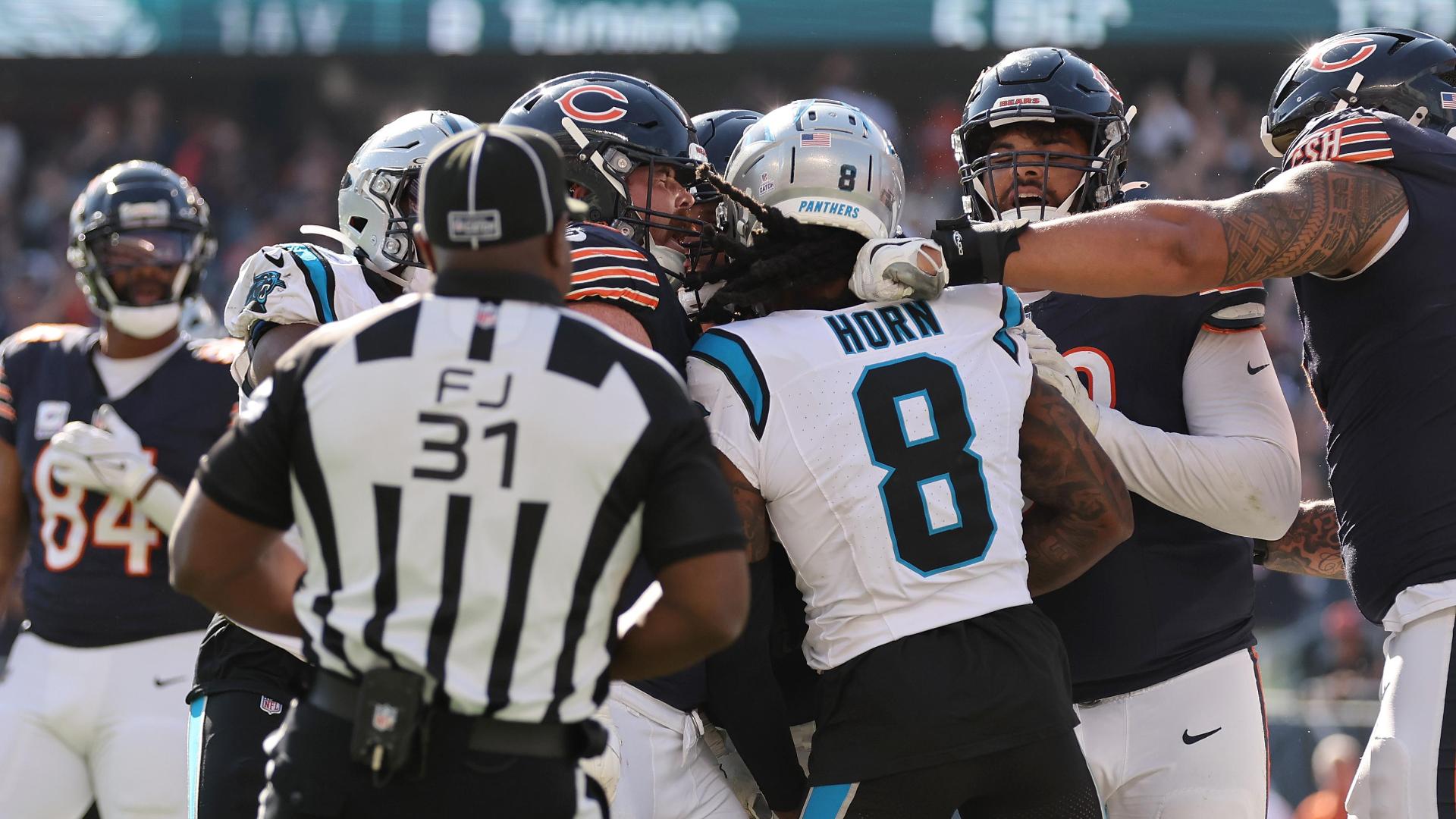 Bears-Panthers brawl after Roschon Johnson's TD