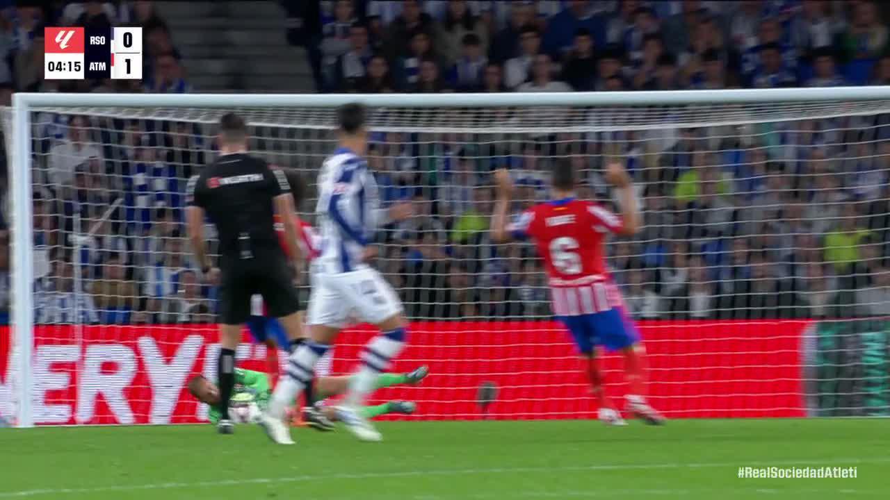 Jan Oblak makes a great save