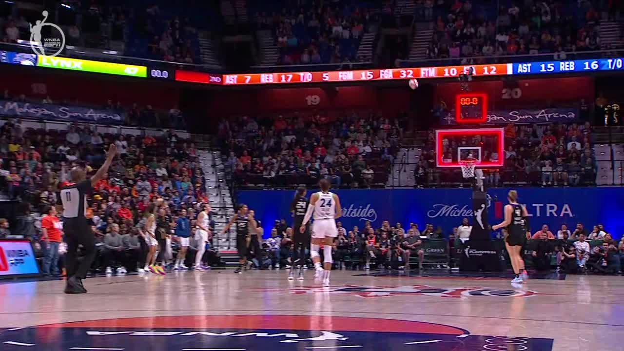 Natisha Hiedeman ends half for Lynx with wild buzzer-beater