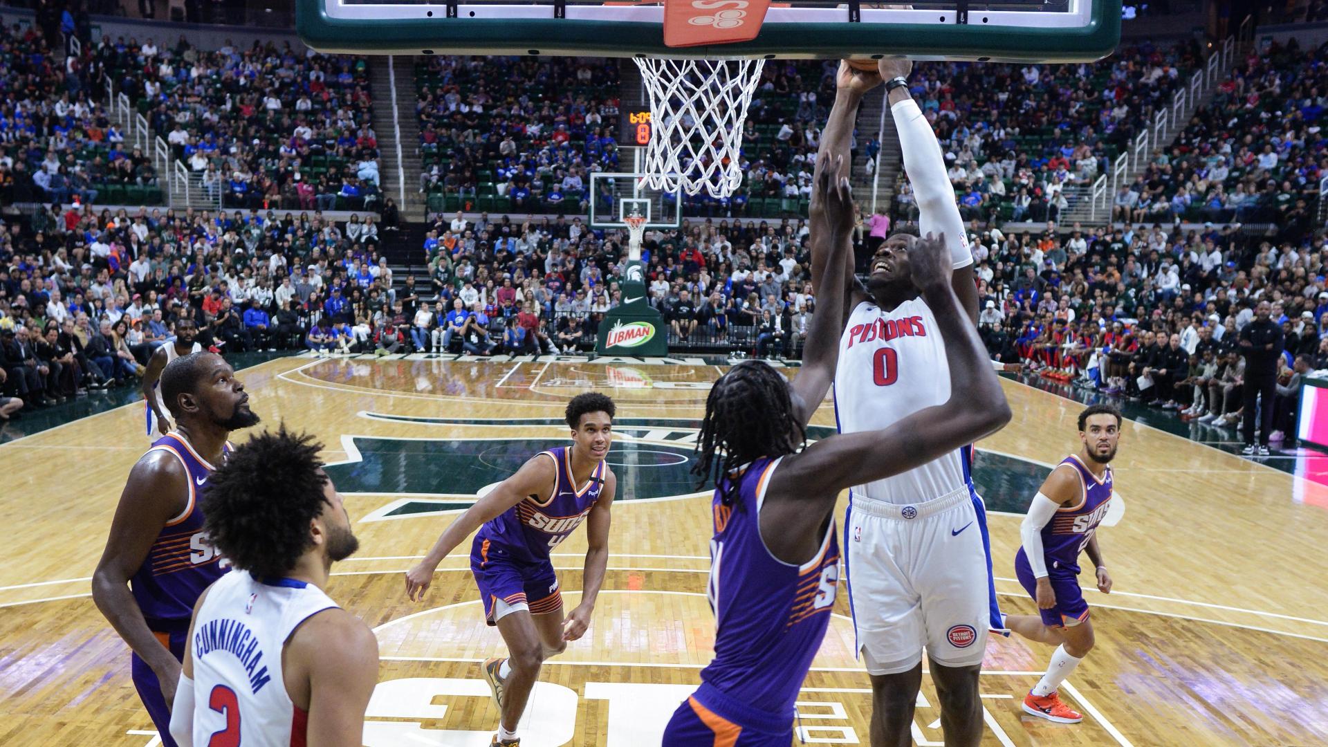 Jaden Ivey finds Jalen Duren for Pistons alley-oop