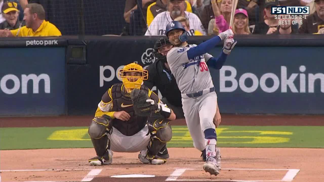 Mookie Betts puts Dodgers up early again with solo HR