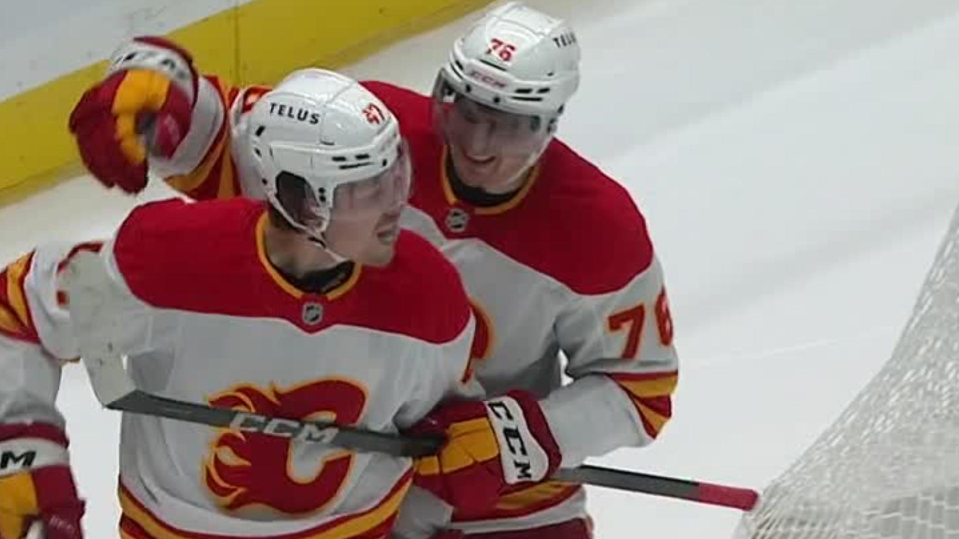 Connor Zary nets game-winning goal in OT for Flames