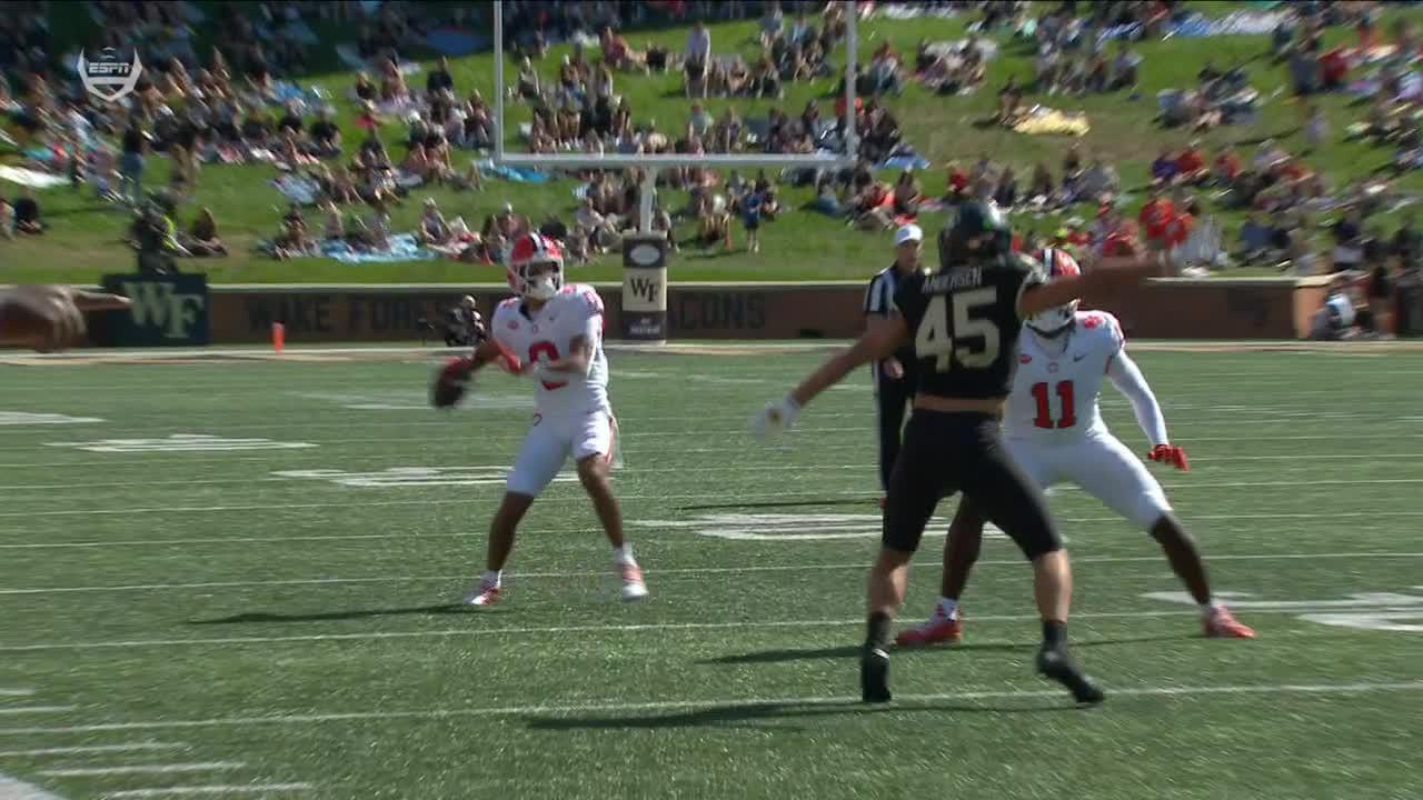 Clemson gets tricky with double pass TD