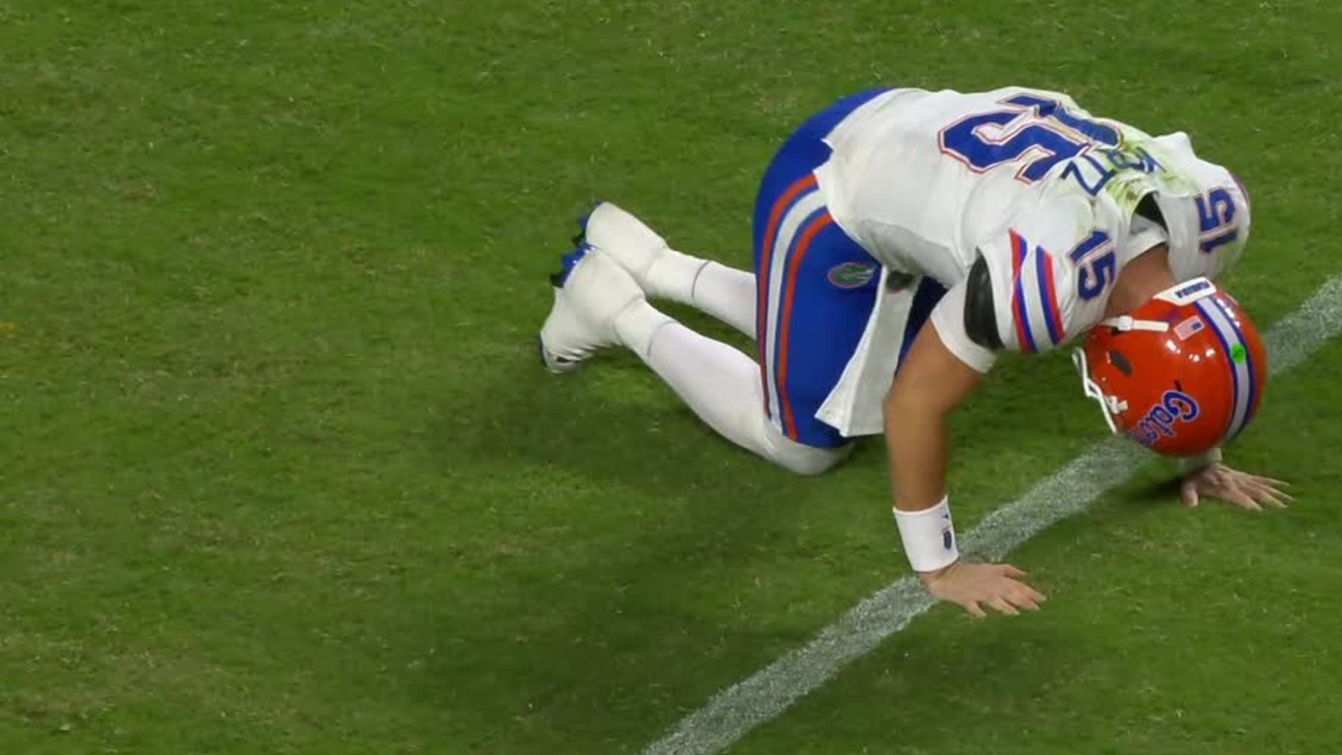 Graham Mertz shaken up after throwing Florida TD