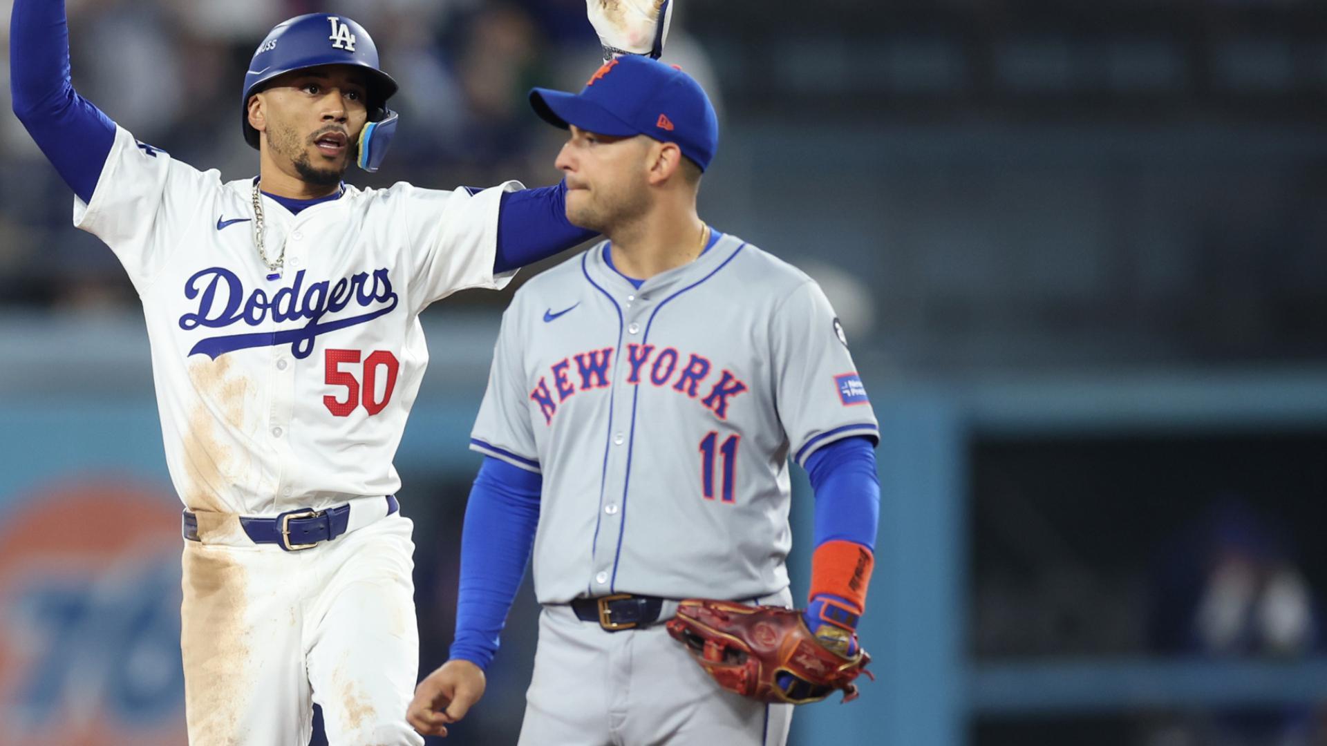 Mookie Betts unloads the bases to make it 9-0 Dodgers