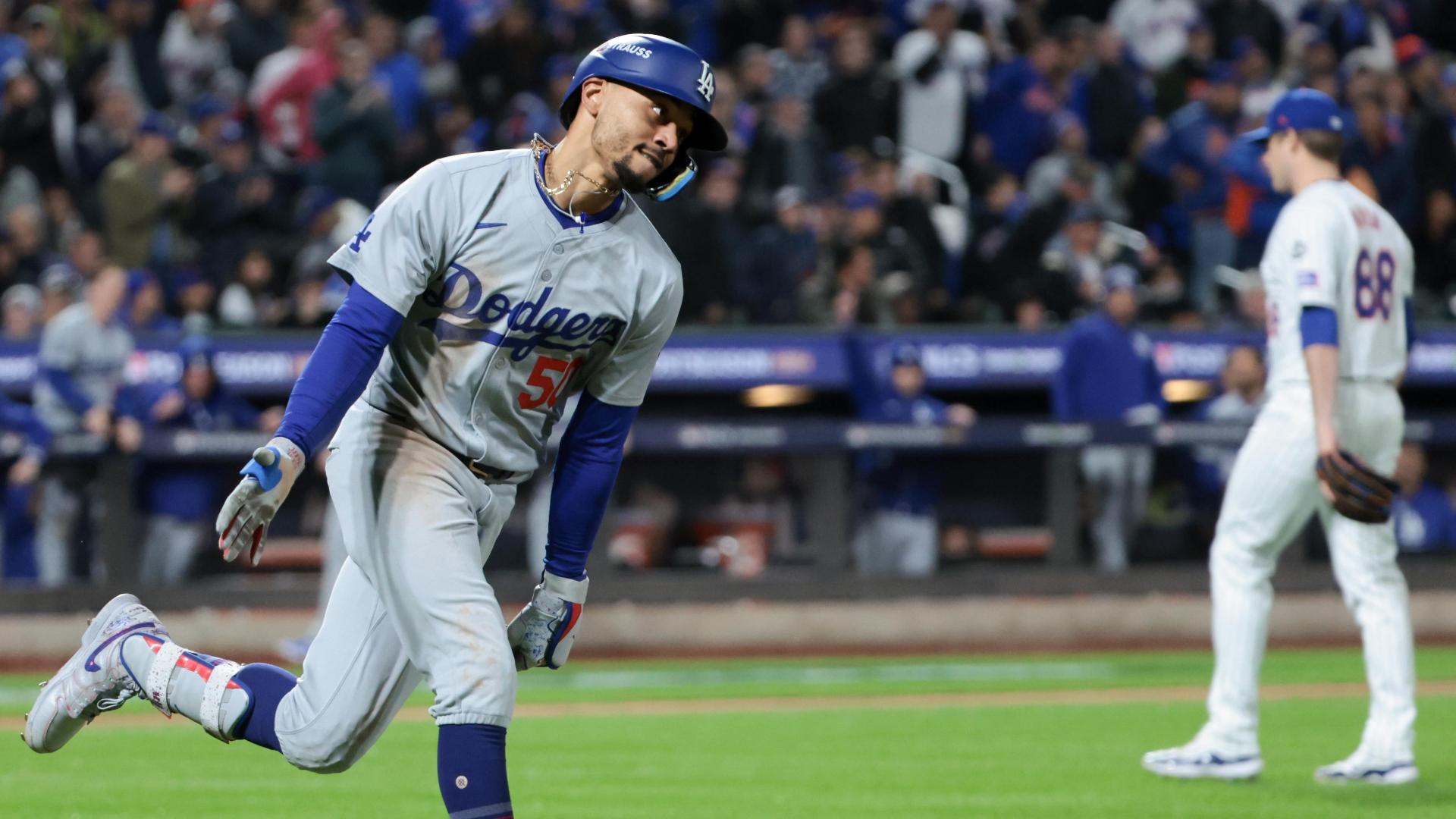 Mookie Betts' 2-RBI double makes it 5-2 Dodgers