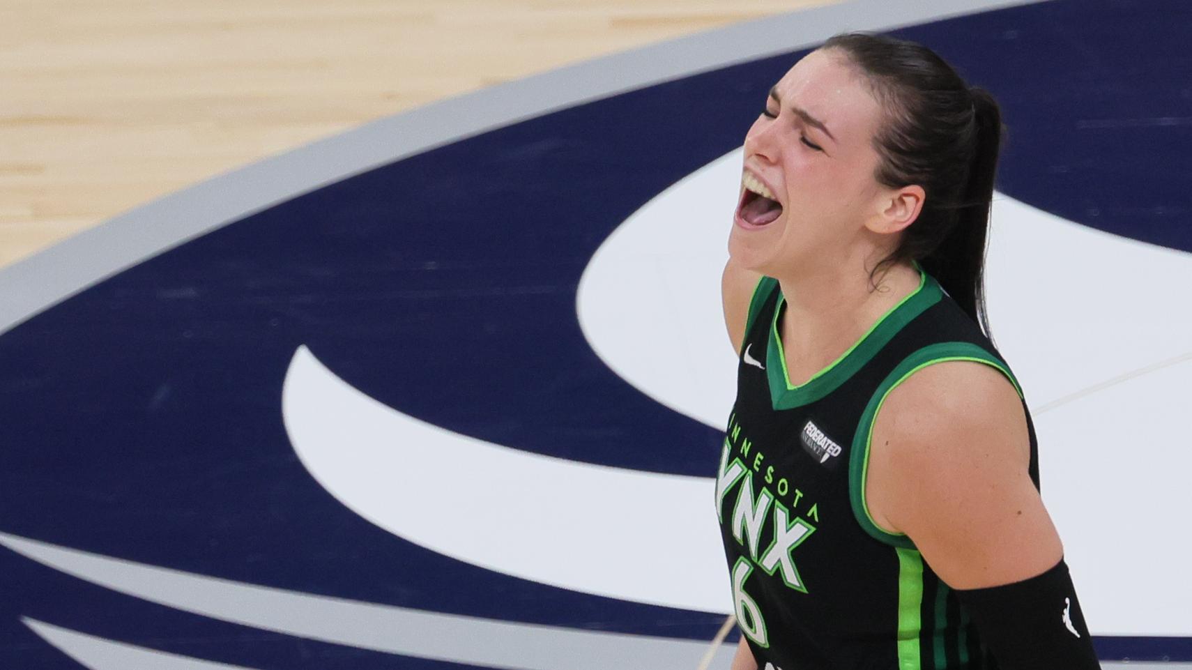 Lynx go ahead on Bridget Carleton's foul shots