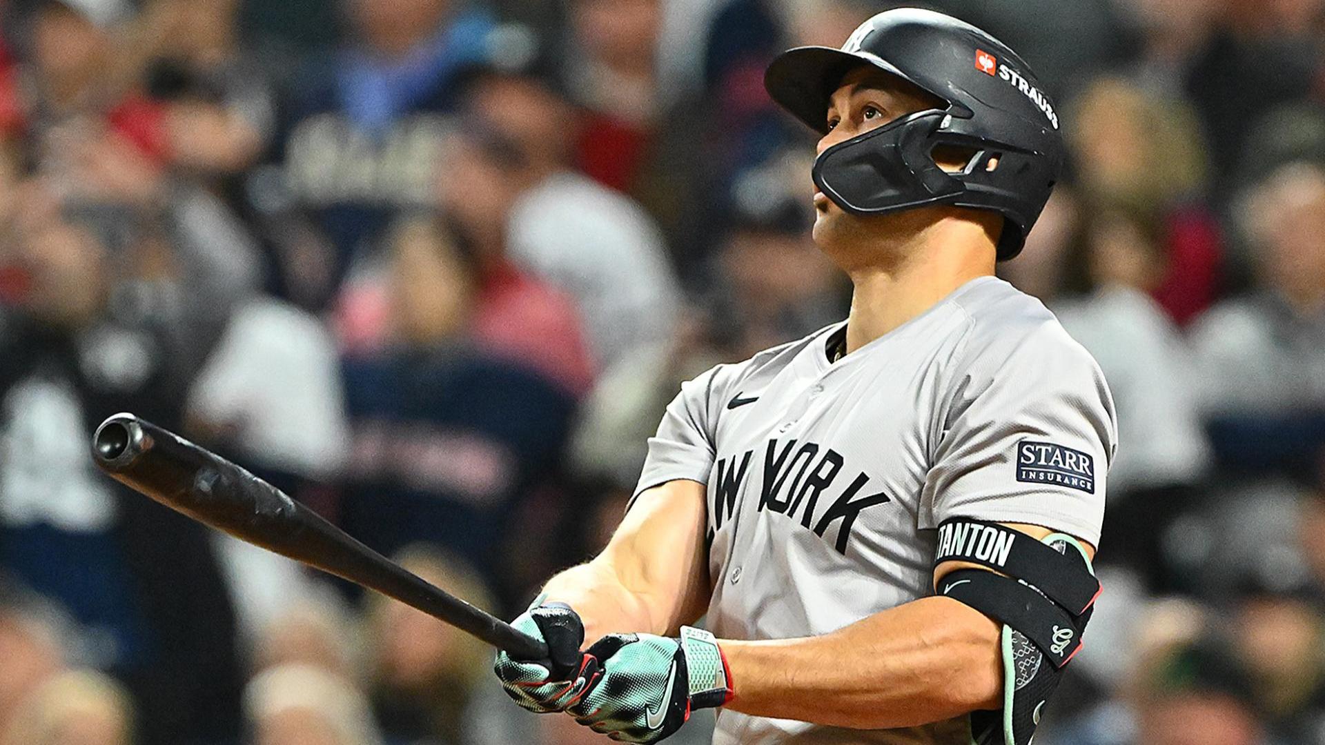 Giancarlo Stanton smokes no-doubt dinger to pad Yankees' lead