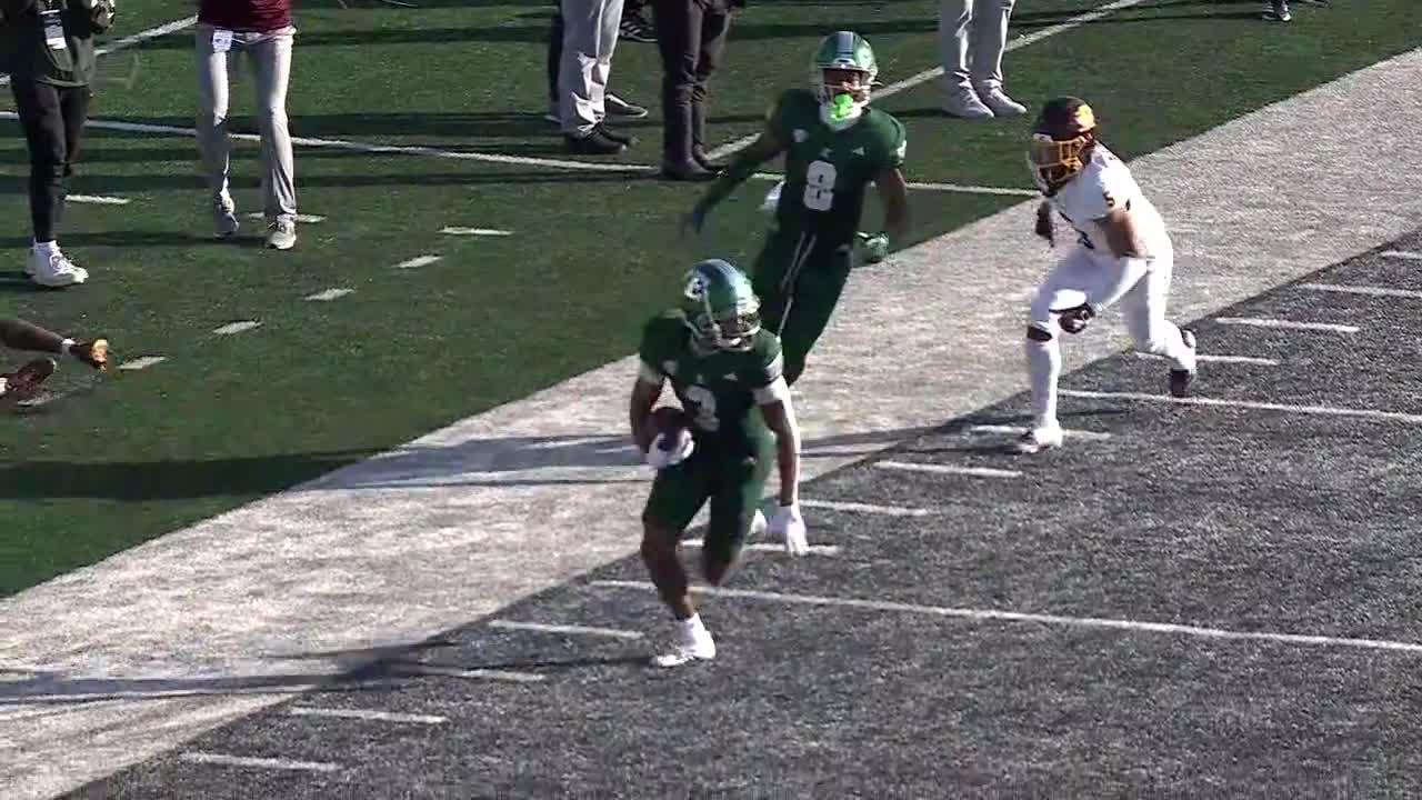 Terry Lockett Jr. scores on a tipped ball for Eastern Michigan Stream