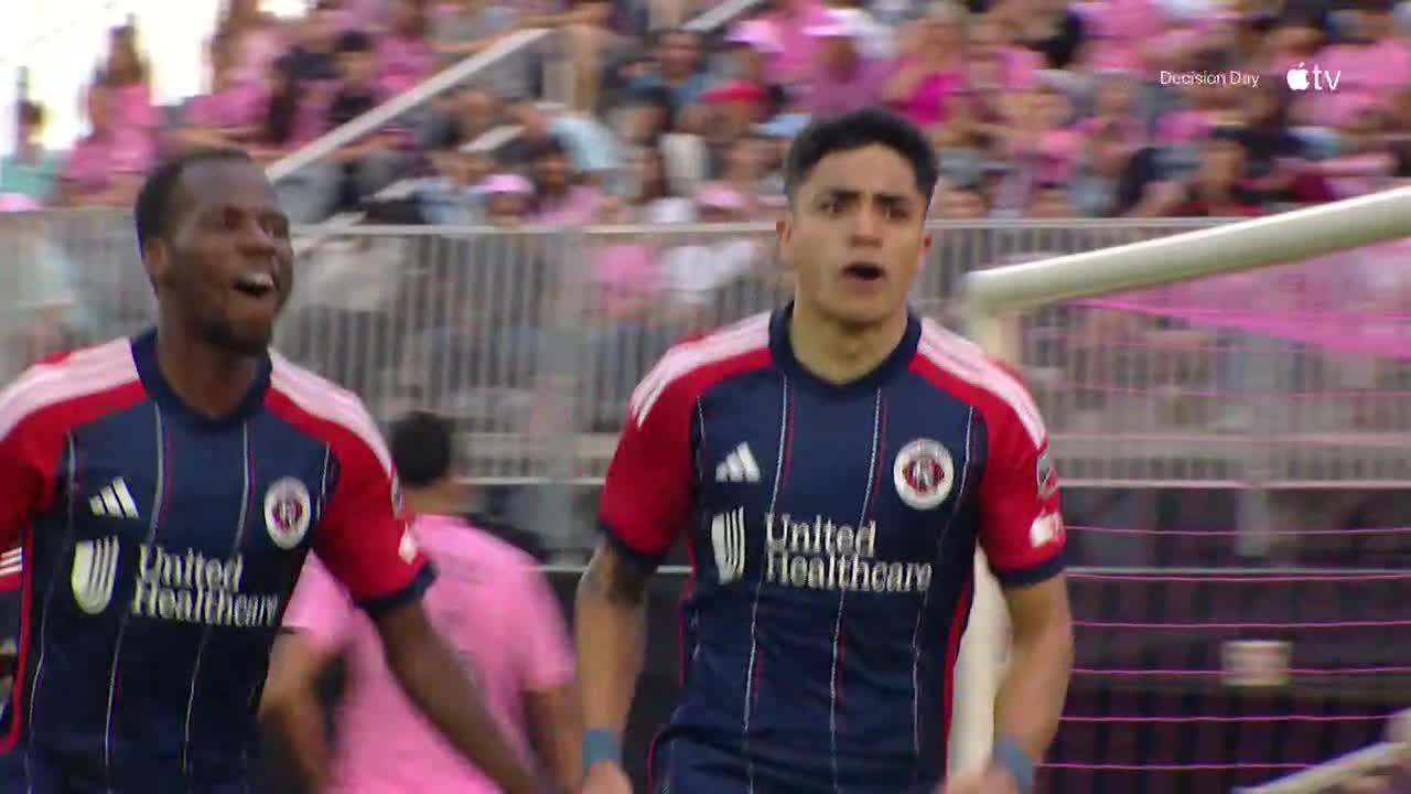 Luca Langoni scores inside 2 minutes for Revs