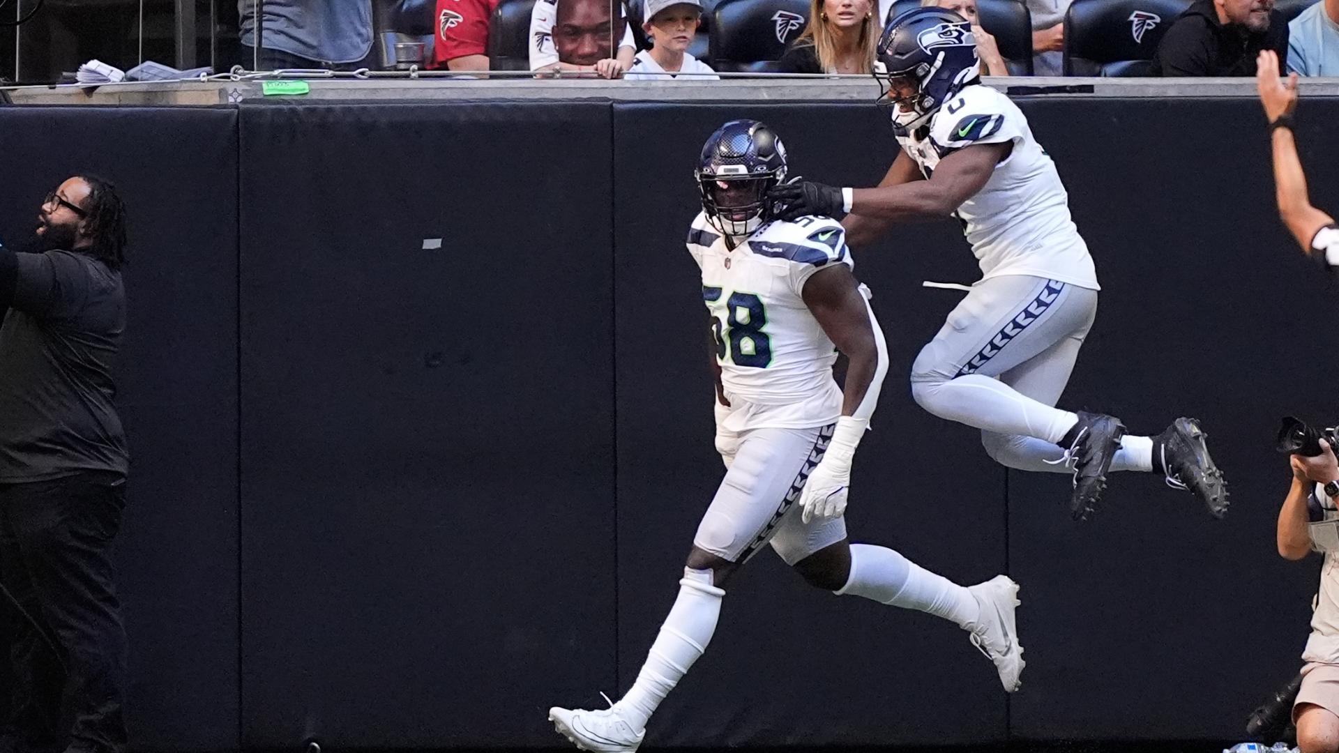 Seahawks complete the scoop-and-score for a 17-point lead