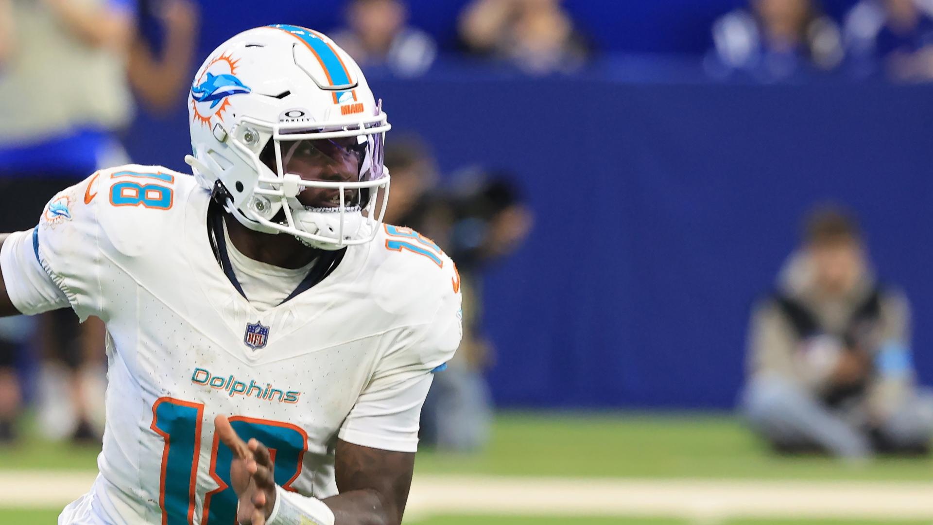 Tyler Huntley leaves game with shoulder injury for Dolphins