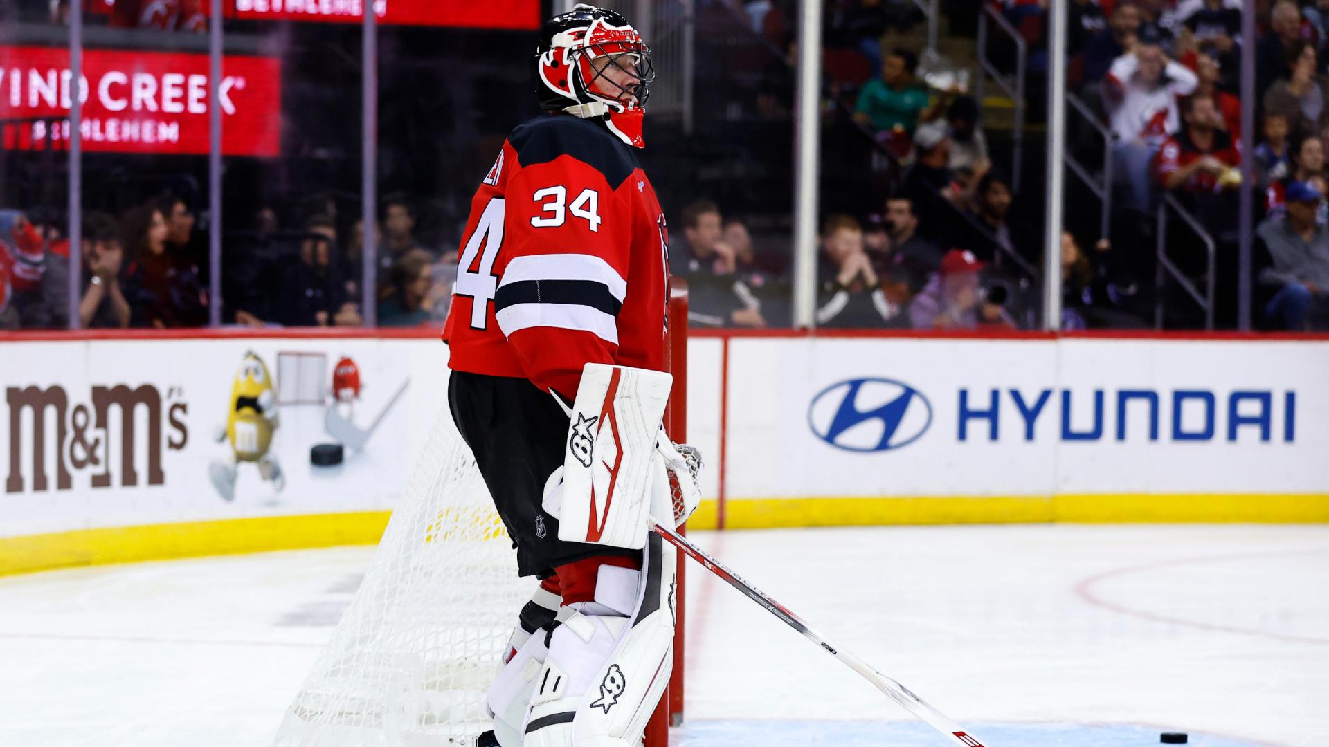 What in the world is the Devils' goalie doing on this goal?