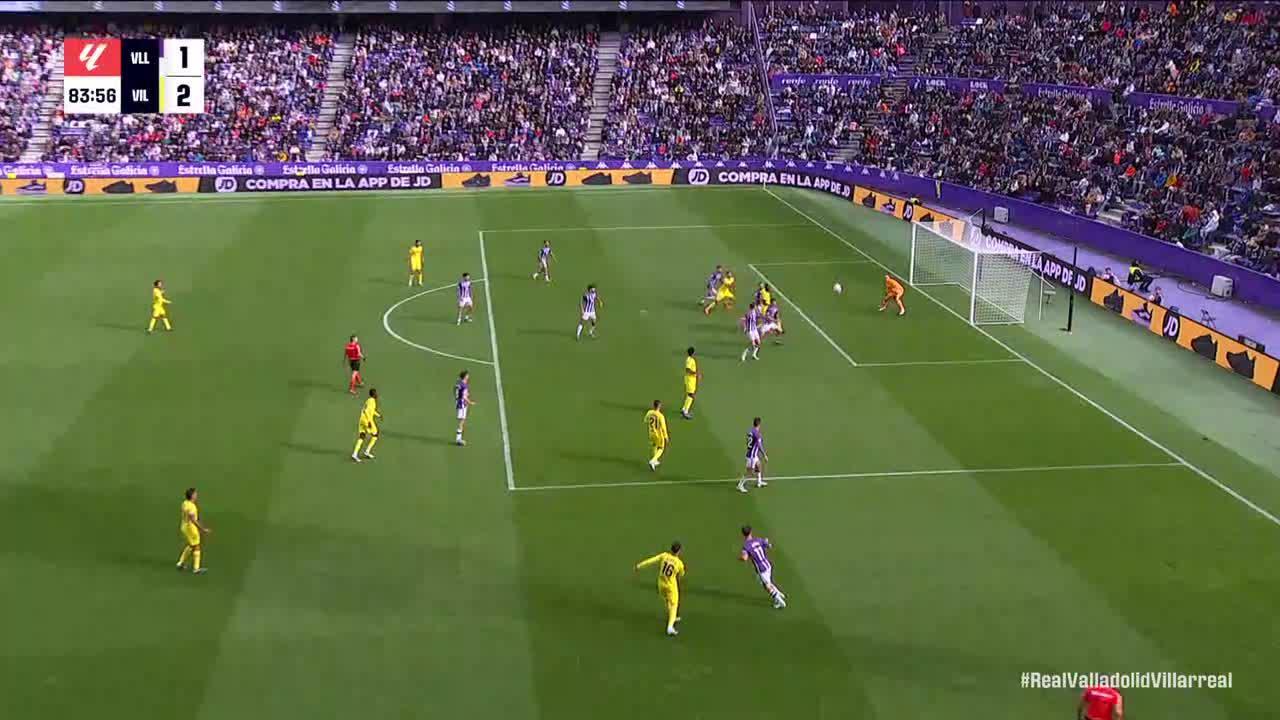 Ayoze Pérez slots in the goal for Villarreal