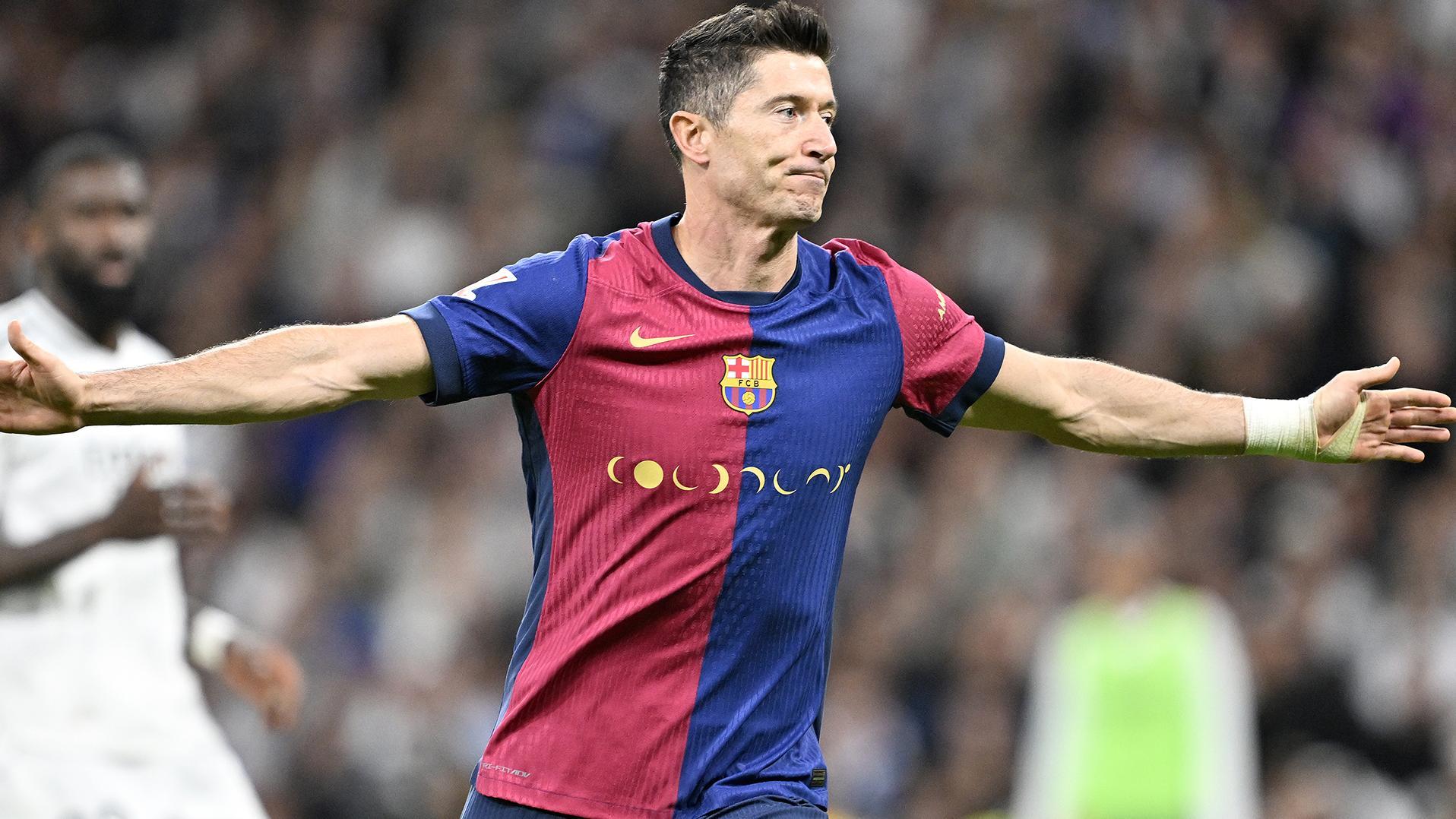 Robert Lewandowski's quick-fire brace gives Barça lead in Clásico