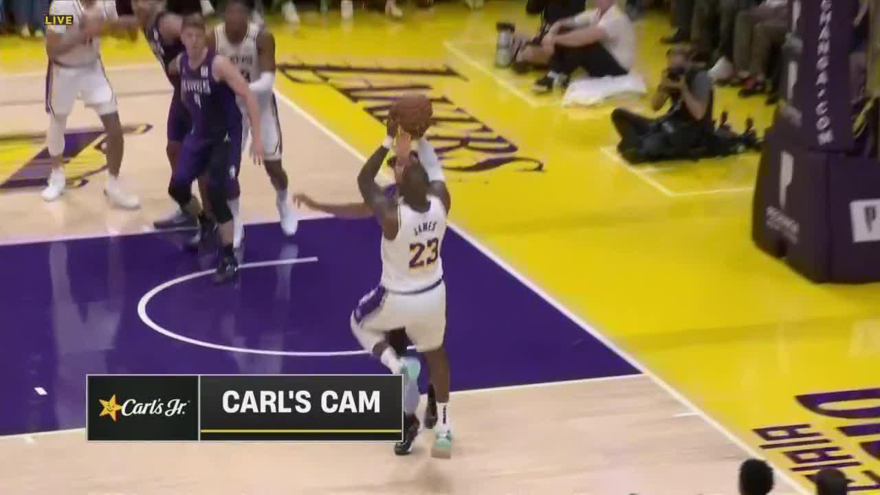 LeBron buries back-to-back jumpers for the Lakers