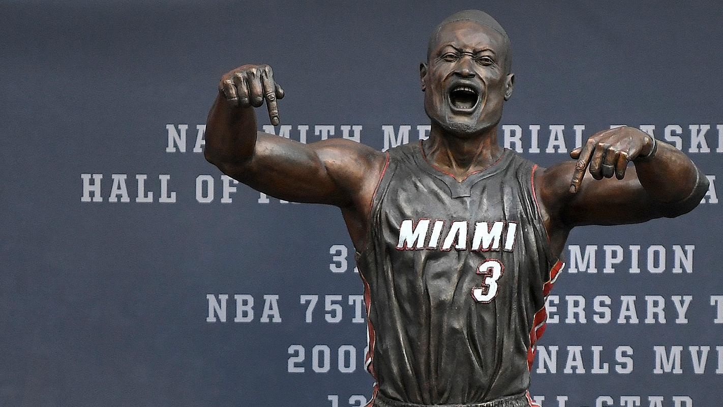 Heat unveil Dwyane Wade statue outside arena