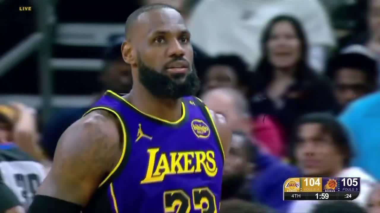 LeBron rattles in late 3 to keep double-digit point streak alive