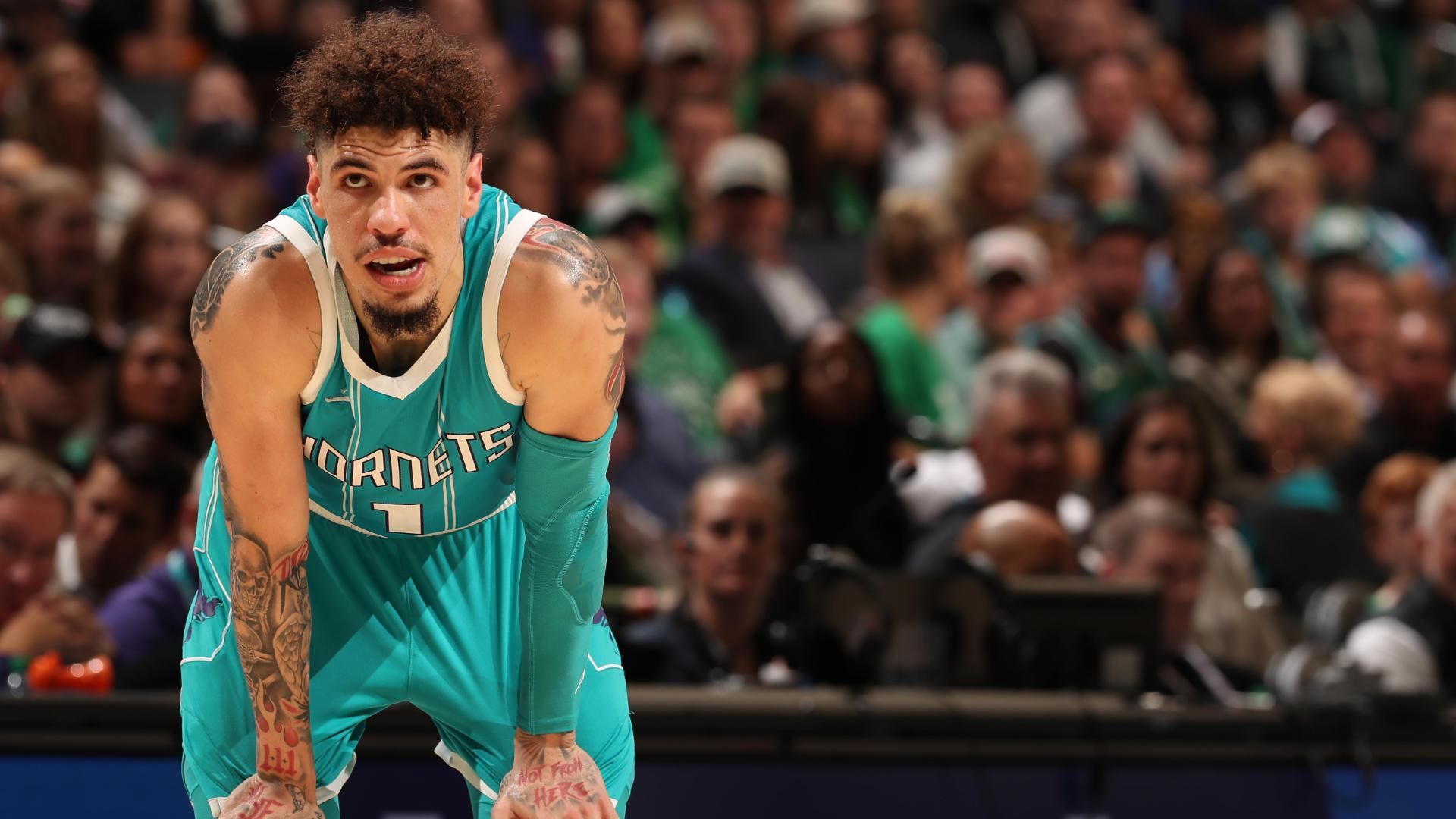 Hornets' frustrations come out in loss to Celtics