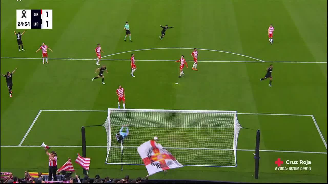 Renato Tapia slots in the goal for Leganés