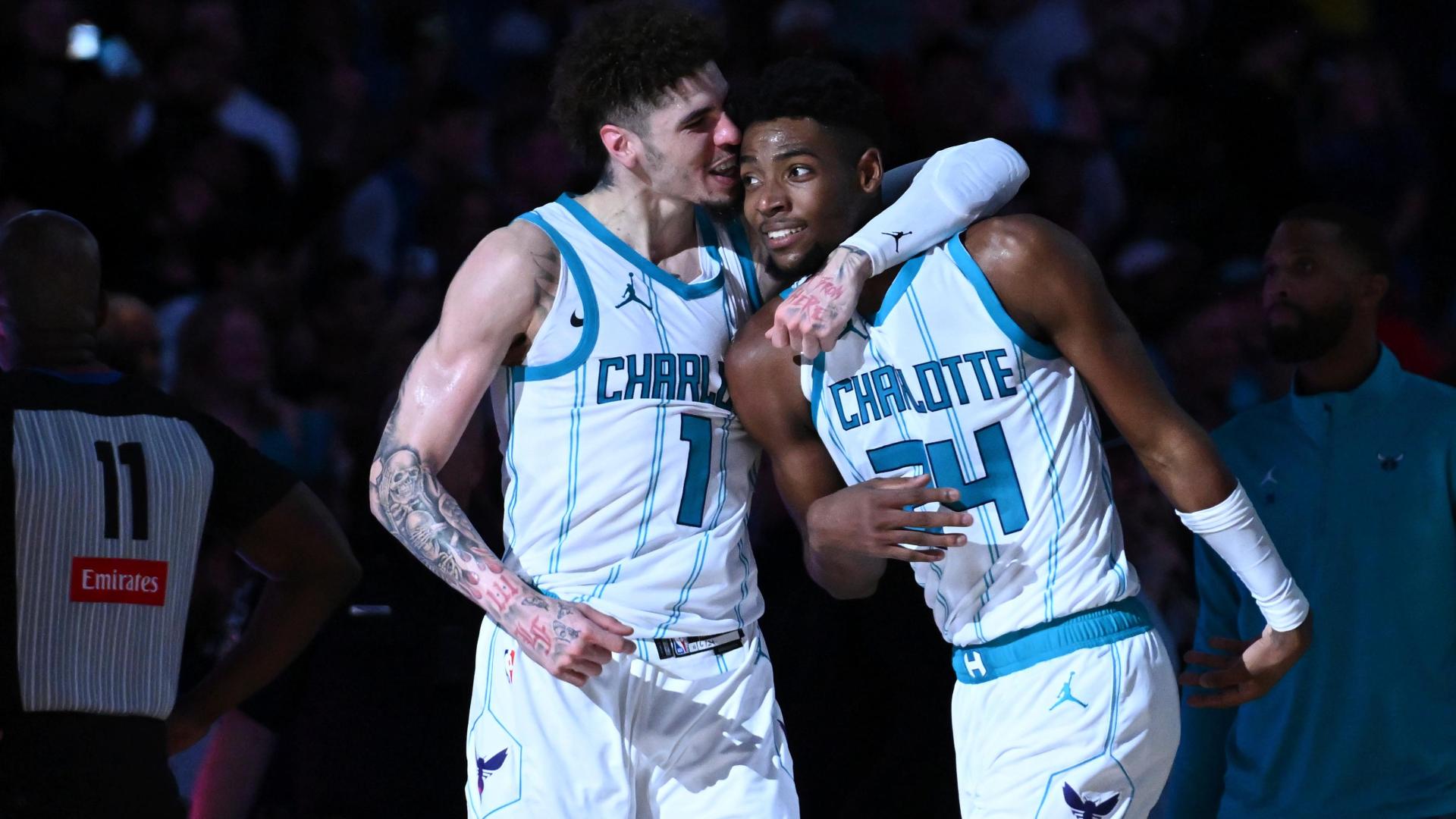 Brandon Miller's wild tip-in wins it for the Hornets at the buzzer