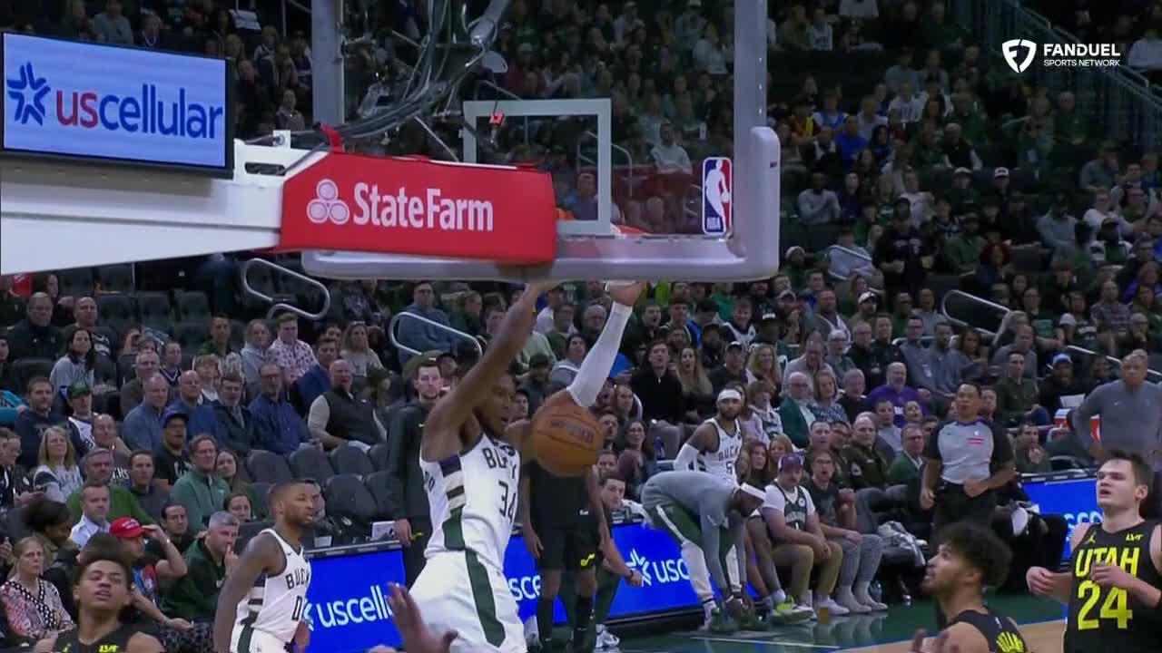 Giannis rises for alley-oop slam