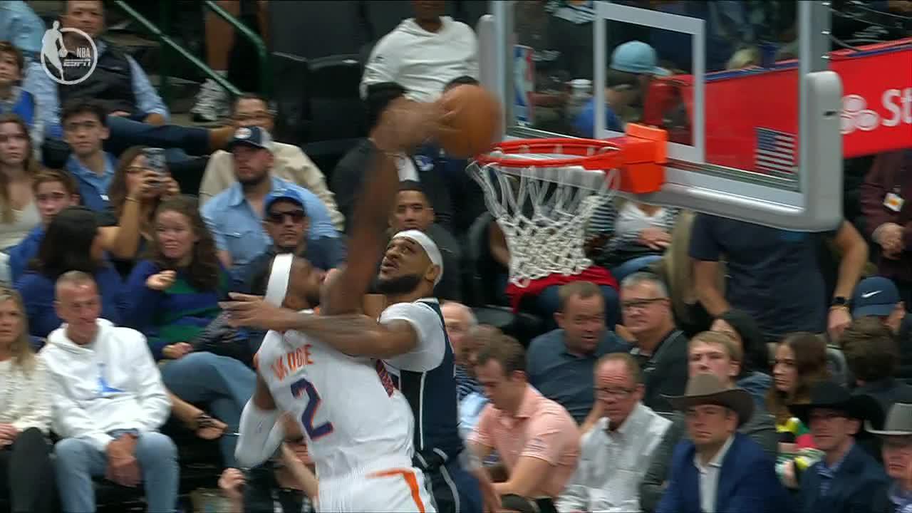 Josh Okogie throws Daniel Gafford on a poster