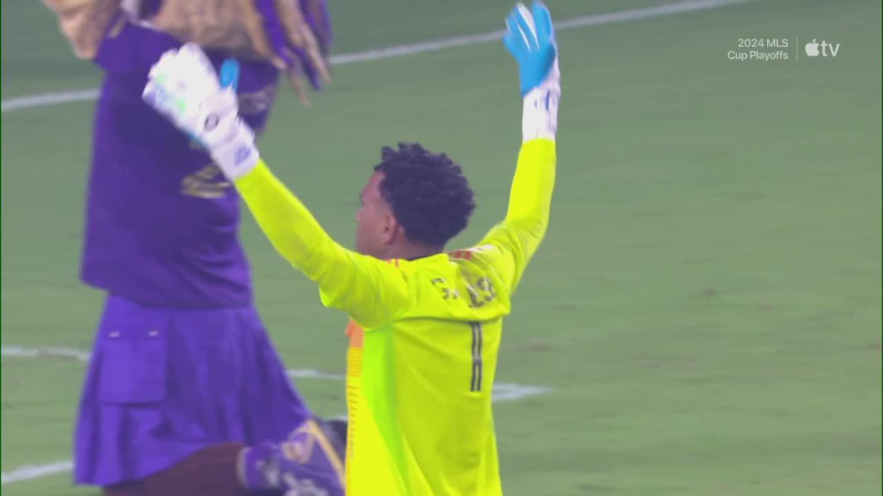 Pedro Gallese saves two penalties en route to PK win for Orlando