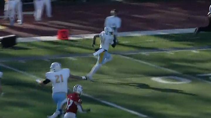 Long Island QB takes a tush push to the house for a 55-yard TD