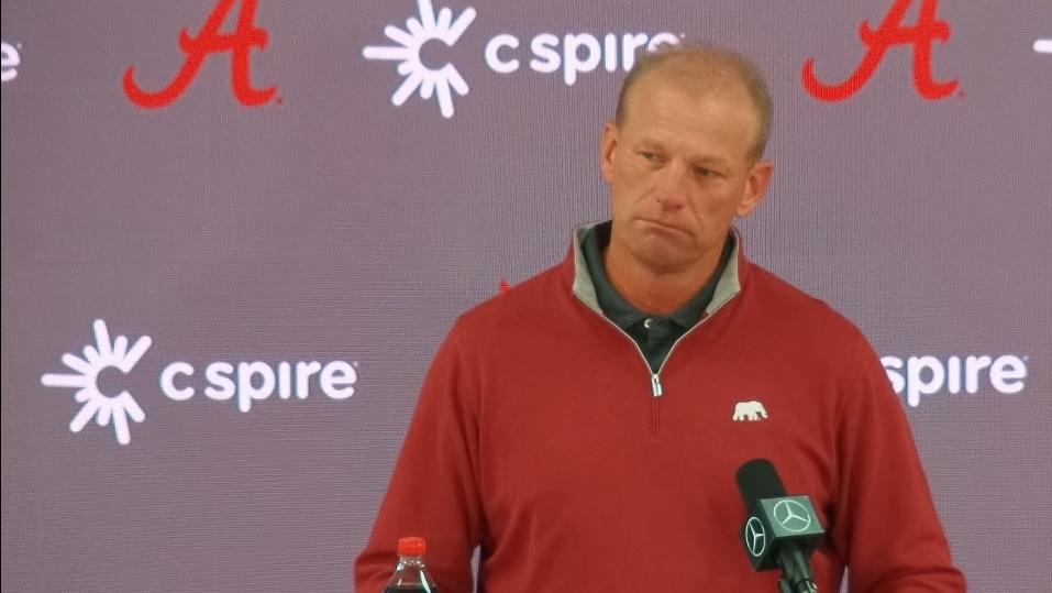 DeBoer confirms LB Que Robinson is out for season with injury