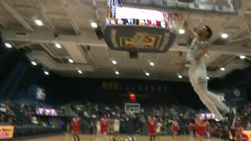 Daeshon Shepherd adds insult to injury with high-flying windmill