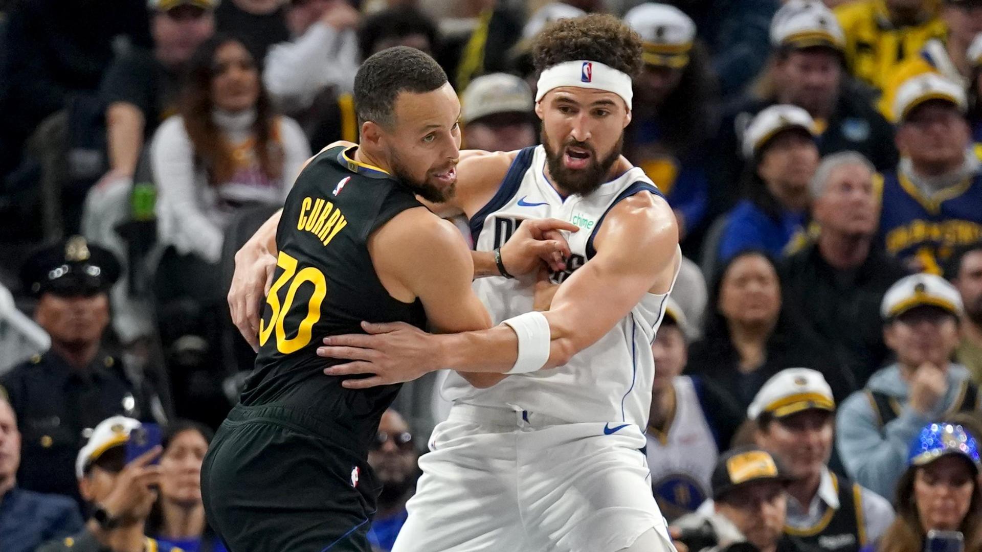 Steph outshines Klay in Bay return
