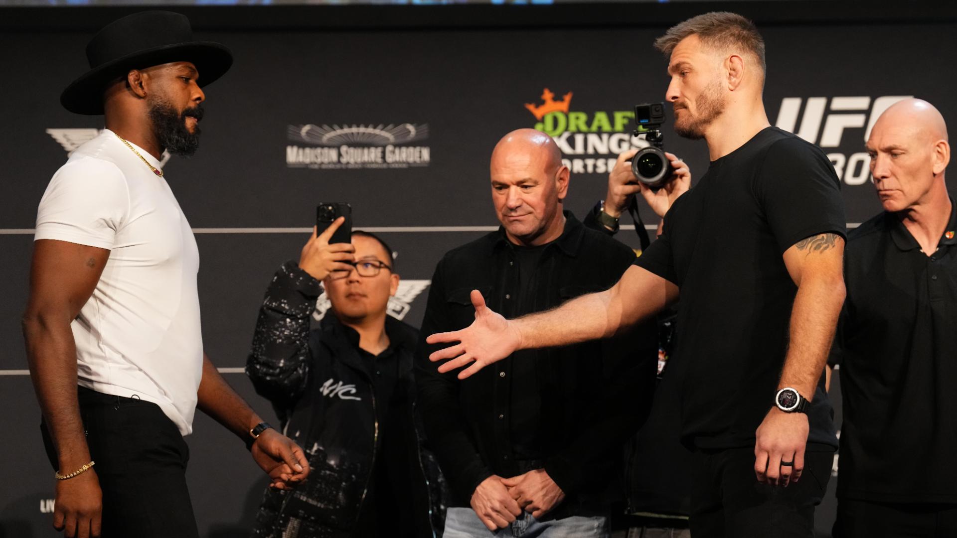 Jon Jones refuses to shake Stipe Miocic's hand at UFC 309 faceoff