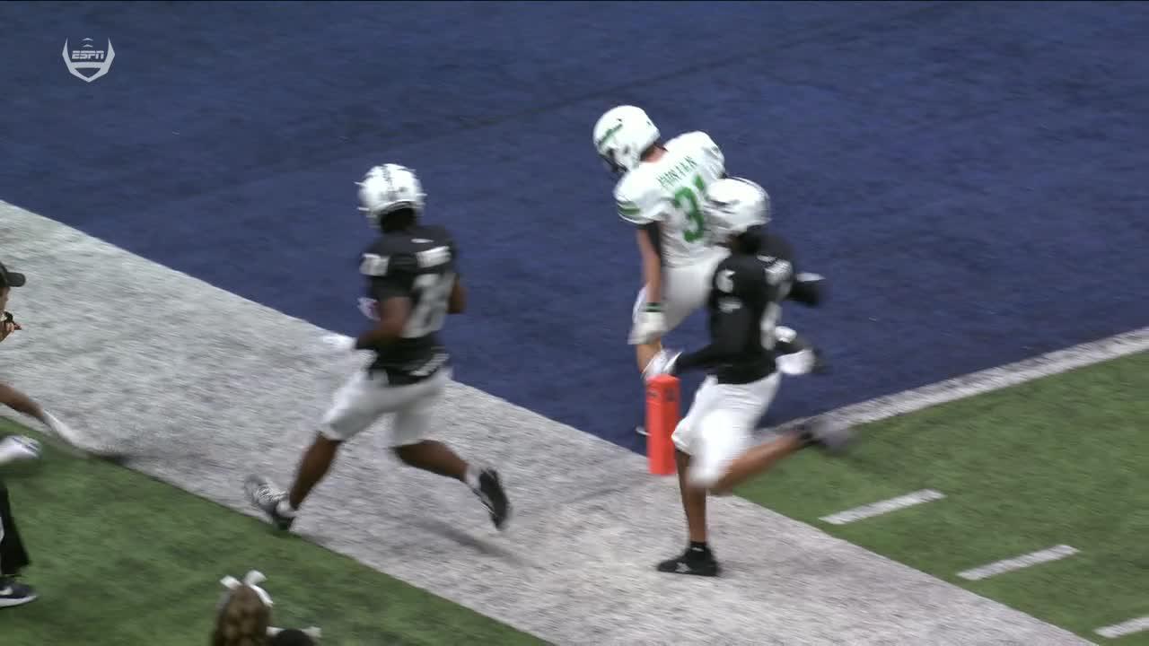 Shane Porter bumps defender out of the way on way to 79-yard TD