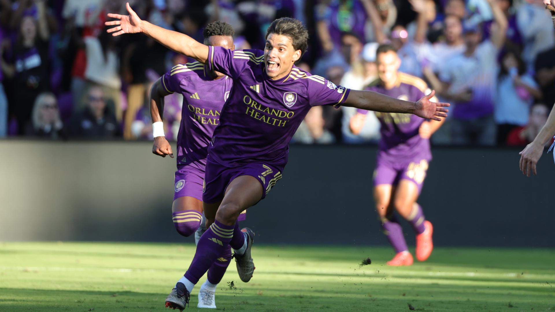 Ramiro Enrique sinks goal from the corner kick for Orlando