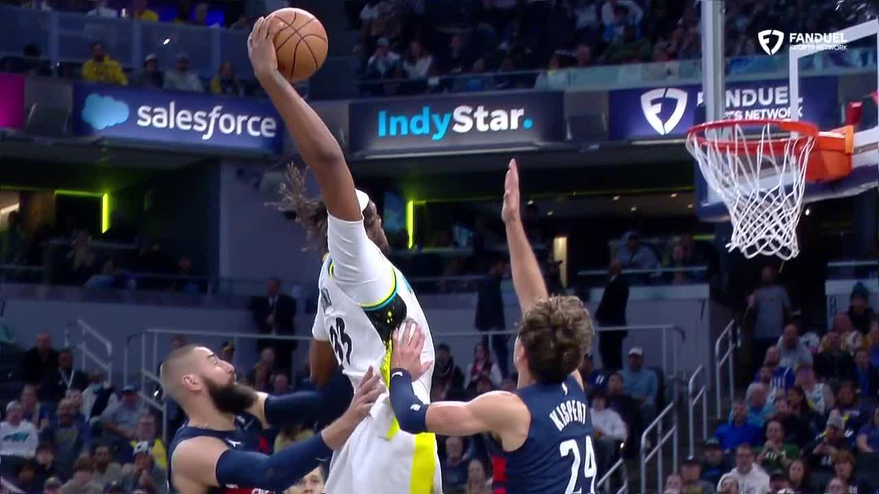 Myles Turner rocks the rim for Pacers
