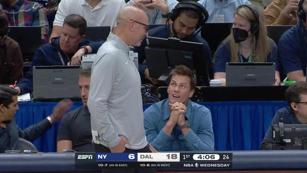 Jason Kidd talks strategy with Tom Brady